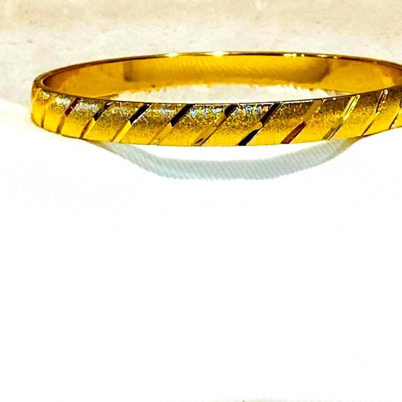 Monet Bracelet - Picture 4 of 12